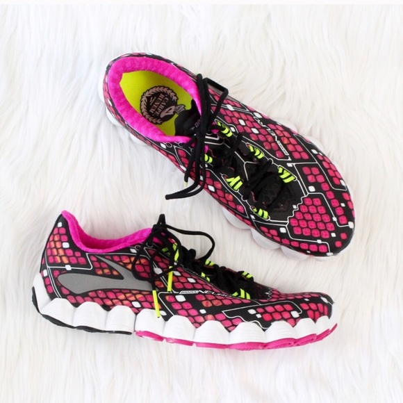 brooks neuro running shoes